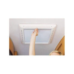 FIAMMA Rollo Vent 40 -Haba Soldes fiamma rollo vent 40 2