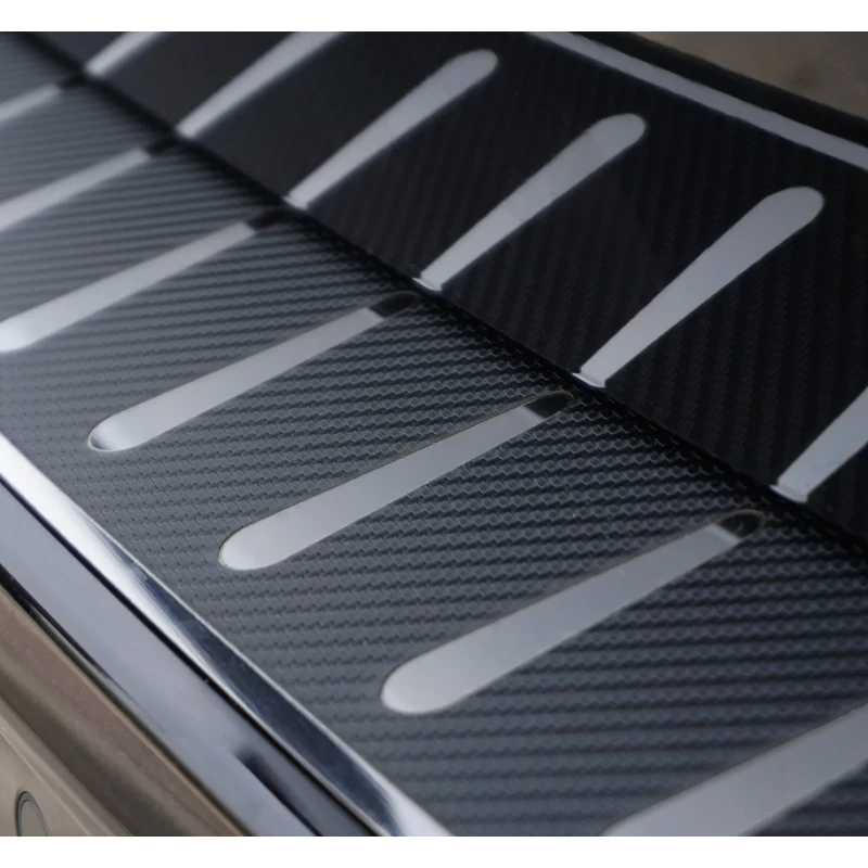 OMAC Protection Seuil De Coffre Carbone MB Vito W639 4 OMAC Protection Seuil De Coffre Carbone MB Vito W639 – Image 4